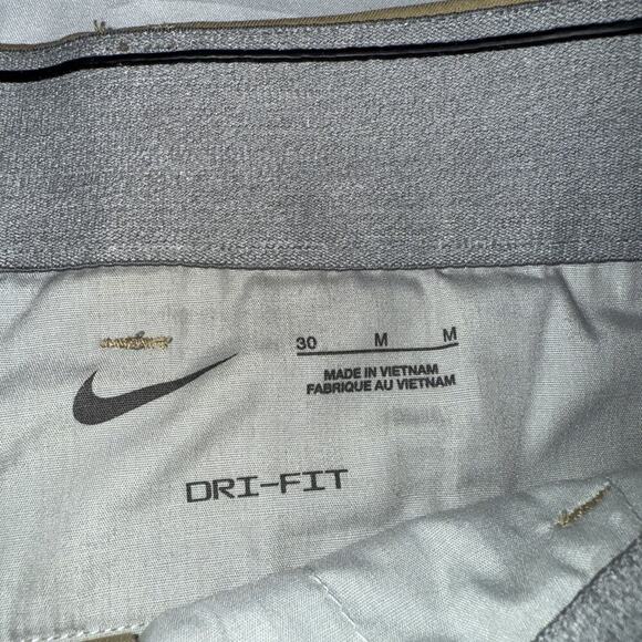 Men’s Nike Dri-Fit Khaki Golf Shorts Size:30 Medium - Picture 5 of 7